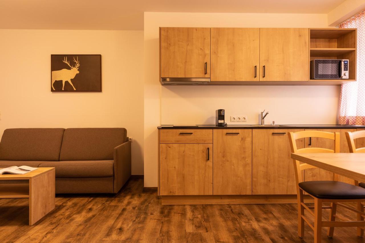 耶岑斯Pitztal Living公寓式酒店 外观 照片