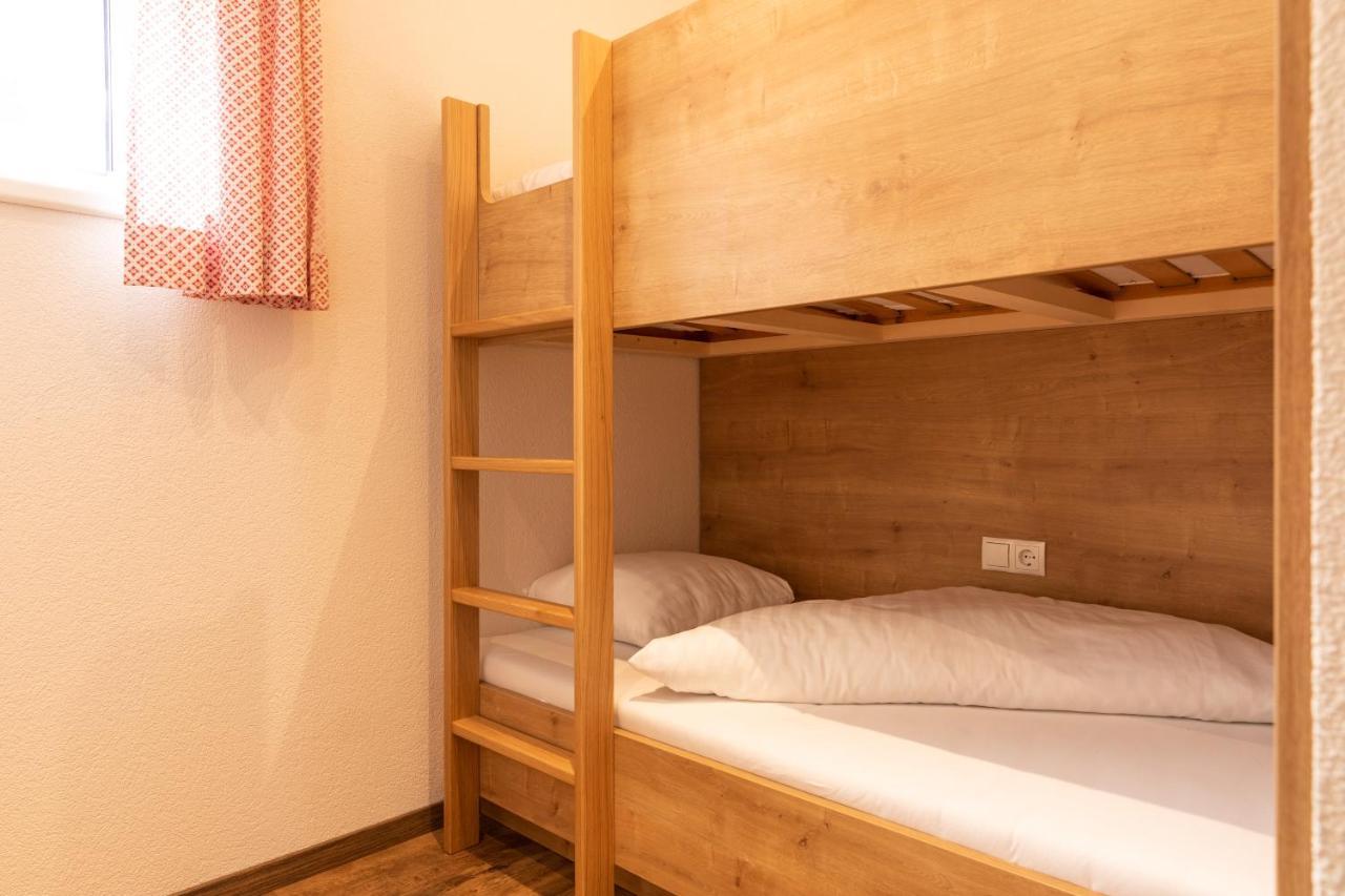 耶岑斯Pitztal Living公寓式酒店 外观 照片