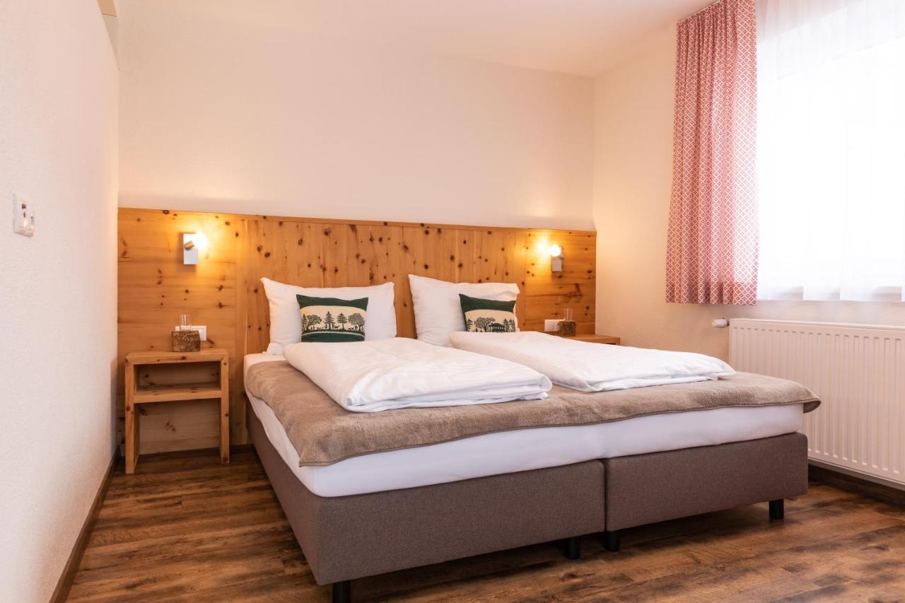 耶岑斯Pitztal Living公寓式酒店 外观 照片