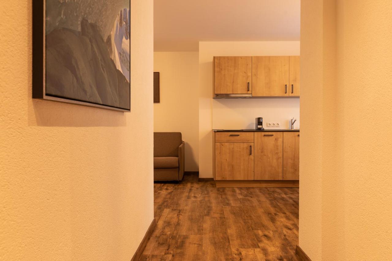 耶岑斯Pitztal Living公寓式酒店 外观 照片