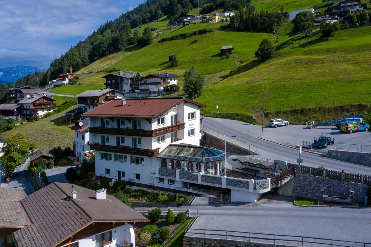 耶岑斯Pitztal Living公寓式酒店 外观 照片