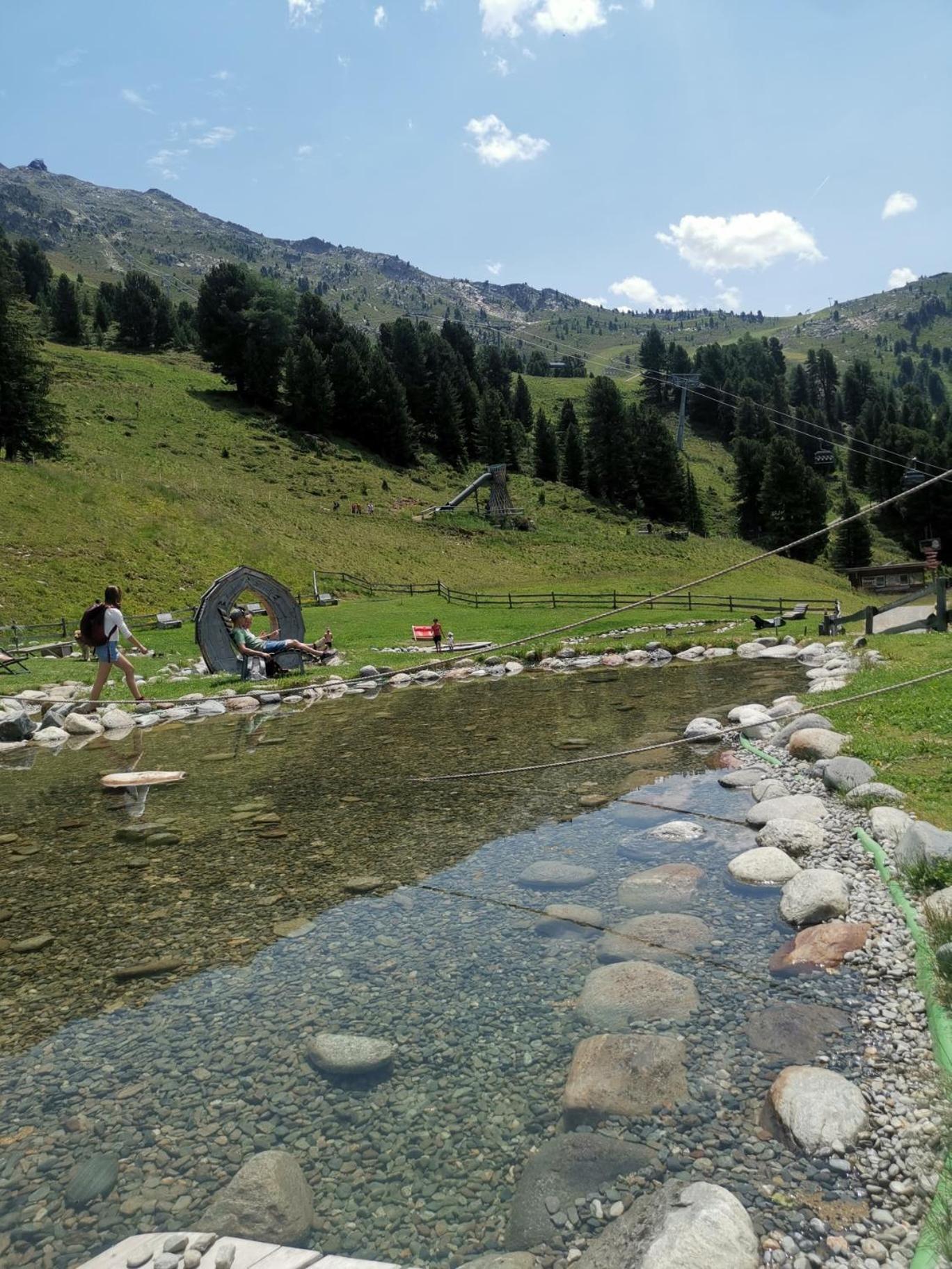 耶岑斯Pitztal Living公寓式酒店 外观 照片