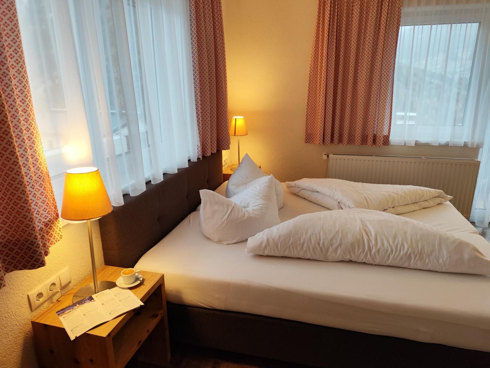 耶岑斯Pitztal Living公寓式酒店 外观 照片