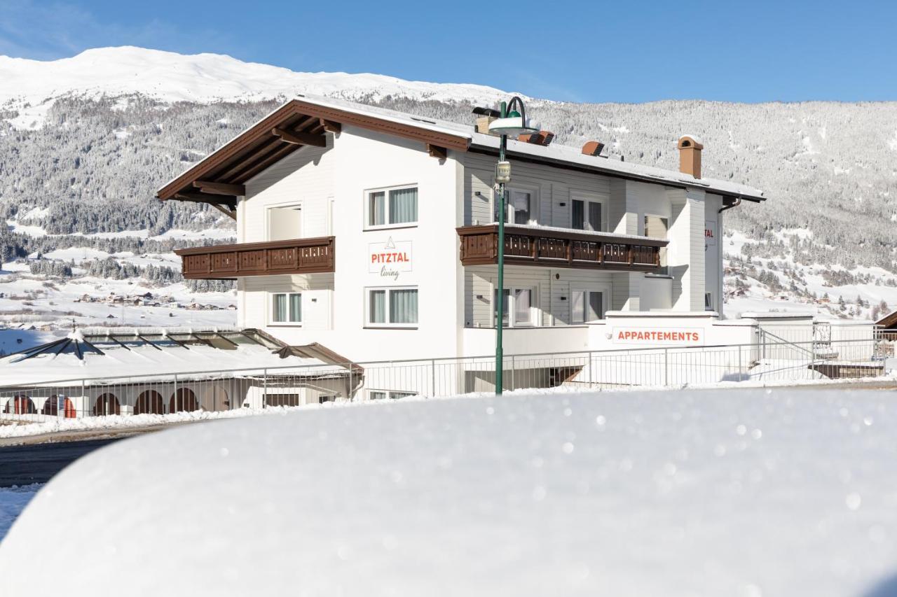 耶岑斯Pitztal Living公寓式酒店 外观 照片